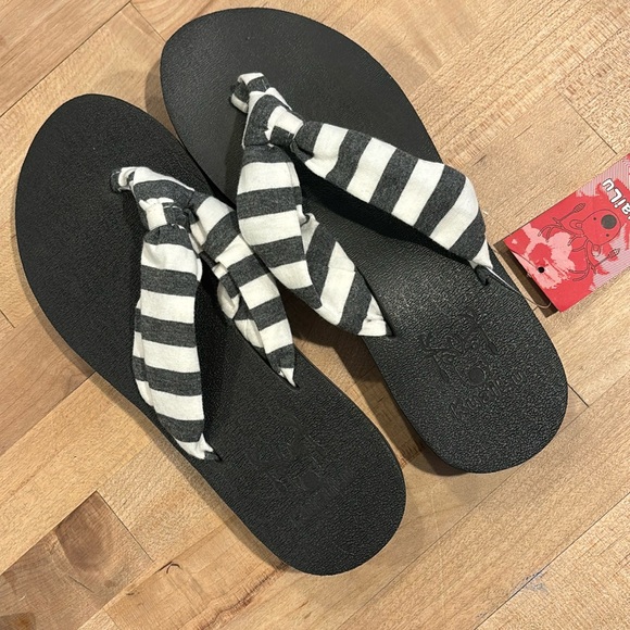 KuaiLu Damen Flip Flops Mit Fußgewölbestütze - Bequeme Strandsandalen Mit Strass Für Sommer